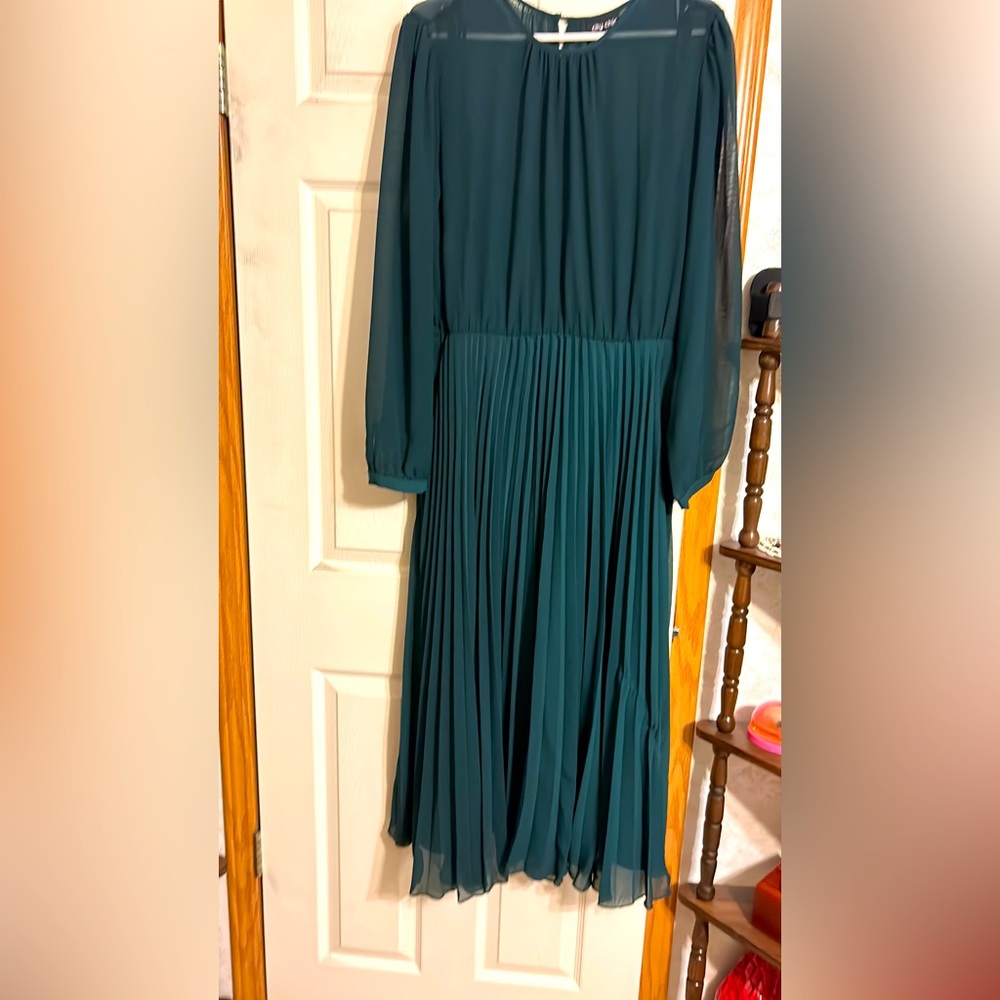 City chic dress